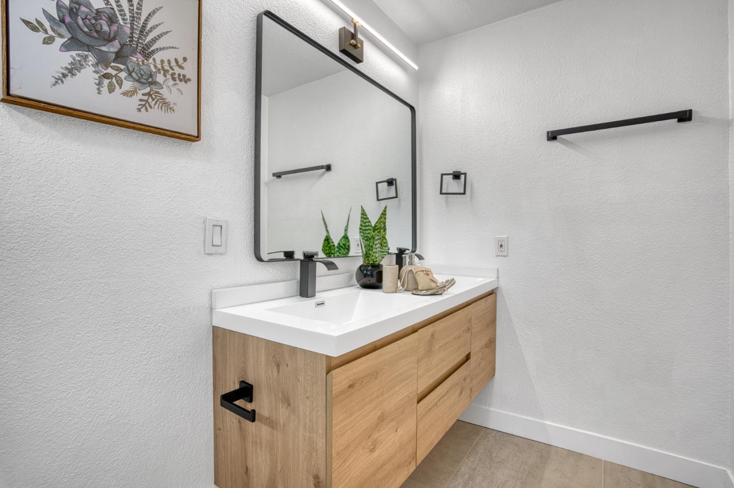 Detail Gallery Image 23 of 40 For 489 Hassinger Rd, San Jose,  CA 95111 - 5 Beds | 3 Baths