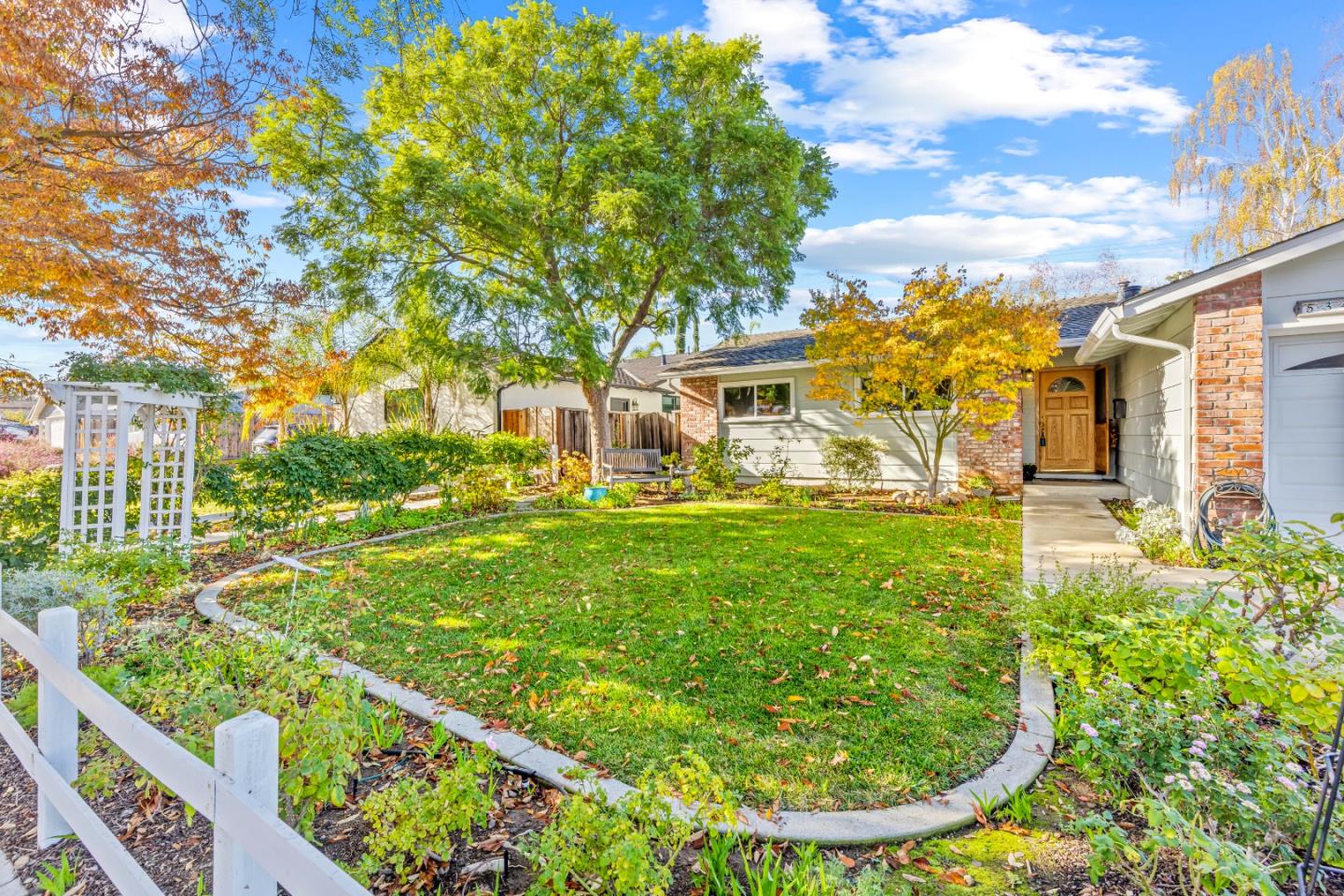 Detail Gallery Image 6 of 42 For 5347 Garwood Dr, San Jose,  CA 95118 - 3 Beds | 2 Baths