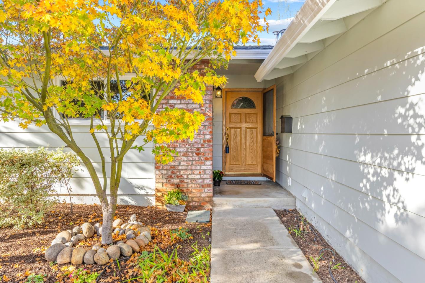 Detail Gallery Image 8 of 42 For 5347 Garwood Dr, San Jose,  CA 95118 - 3 Beds | 2 Baths