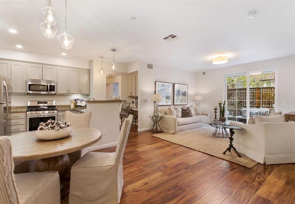 Detail Gallery Image 13 of 27 For 4388 El Camino Real #168,  Los Altos,  CA 94022 - 2 Beds | 2 Baths