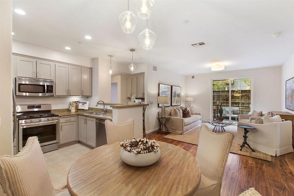 Detail Gallery Image 8 of 27 For 4388 El Camino Real #168,  Los Altos,  CA 94022 - 2 Beds | 2 Baths