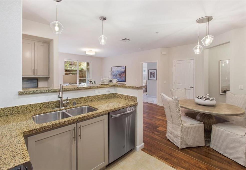 Detail Gallery Image 9 of 27 For 4388 El Camino Real #168,  Los Altos,  CA 94022 - 2 Beds | 2 Baths