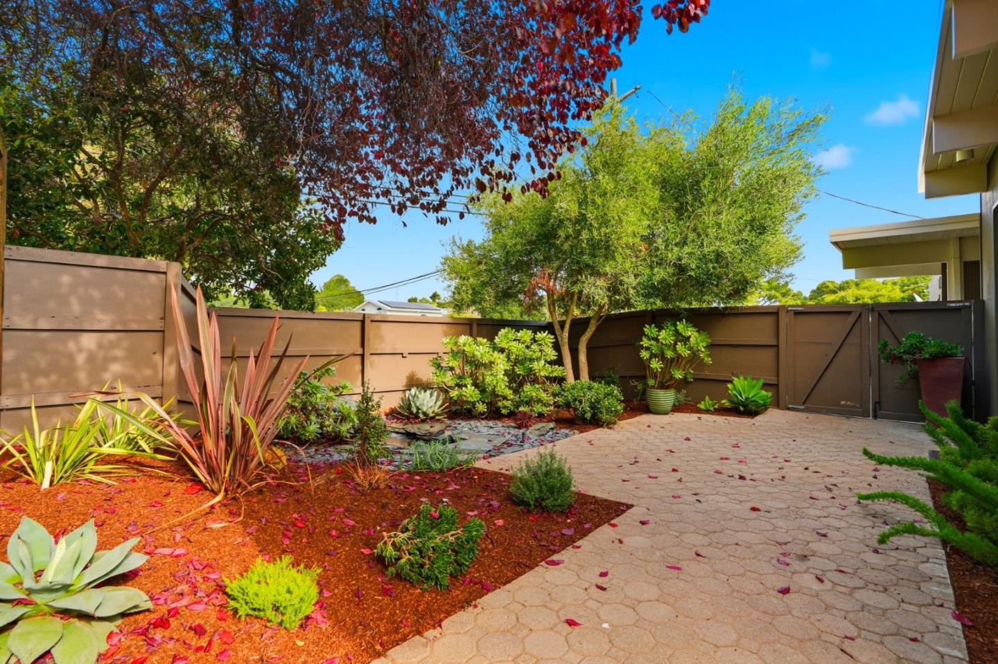 Detail Gallery Image 26 of 42 For 2219 Allegheny Way, San Mateo,  CA 94402 - 3 Beds | 2 Baths