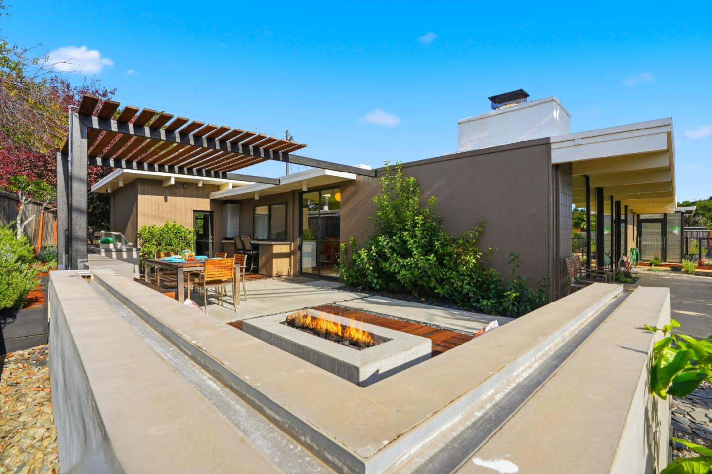 Detail Gallery Image 32 of 42 For 2219 Allegheny Way, San Mateo,  CA 94402 - 3 Beds | 2 Baths