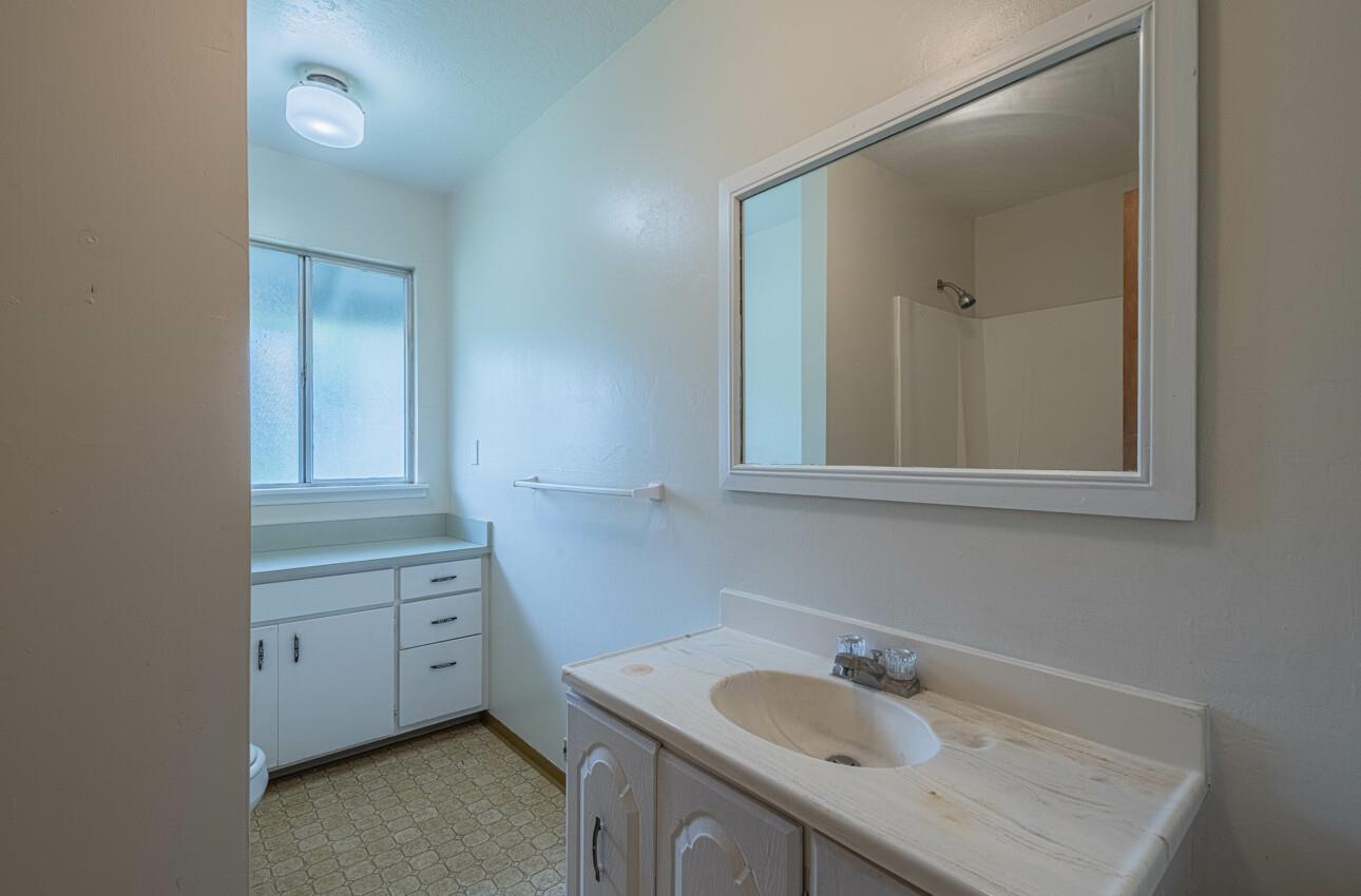 Detail Gallery Image 24 of 47 For 46 Church St, San Juan Bautista,  CA 95045 - 4 Beds | 2 Baths