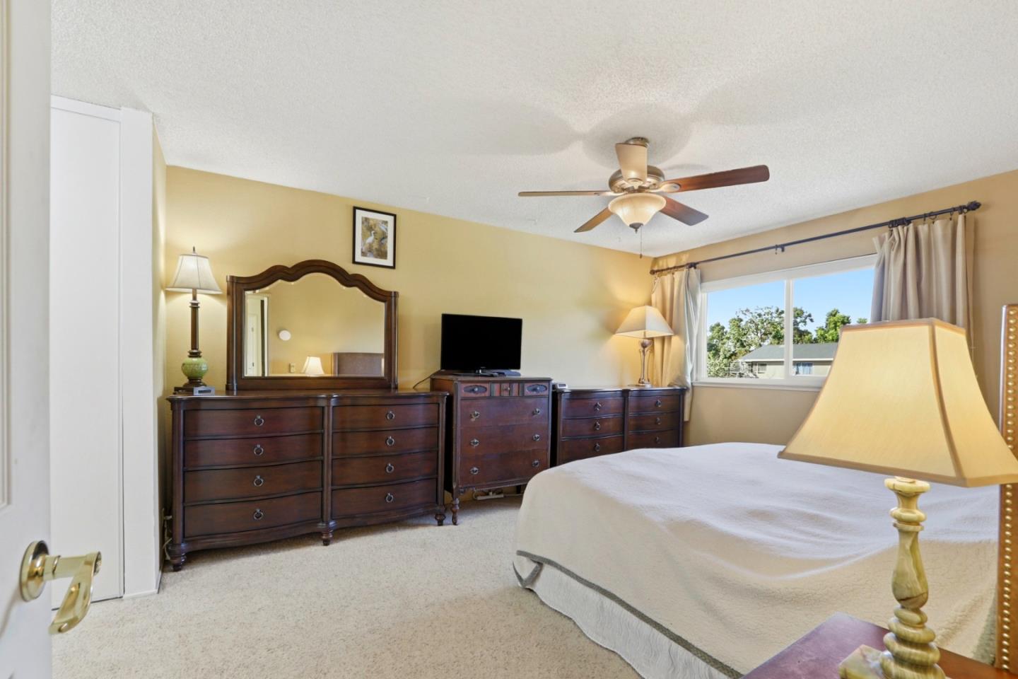 Detail Gallery Image 20 of 30 For 493 Crosslees Dr, San Jose,  CA 95111 - 5 Beds | 3/1 Baths