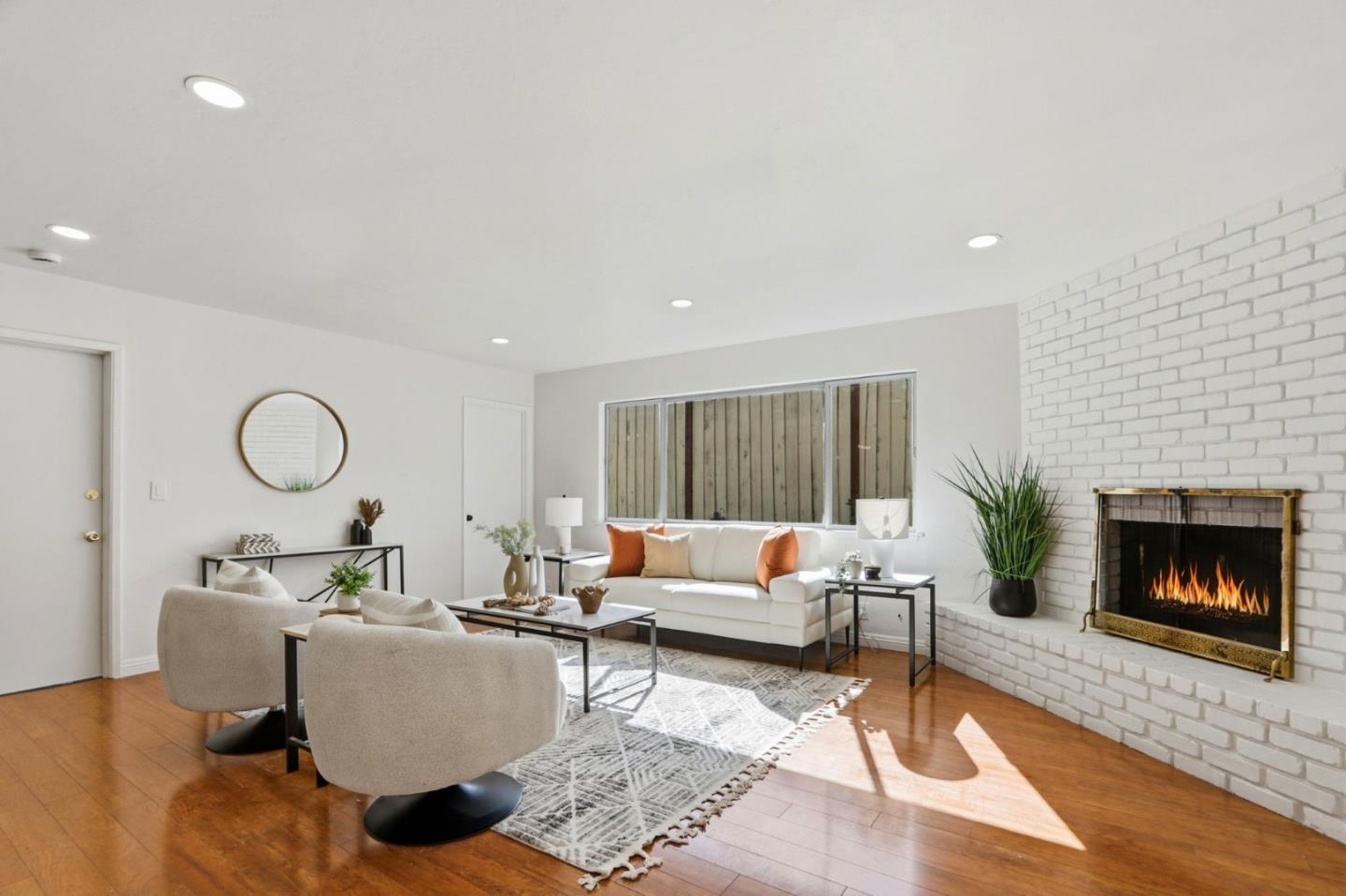 Detail Gallery Image 10 of 65 For 213 Clarence Ave, Sunnyvale,  CA 94086 - 3 Beds | 2 Baths