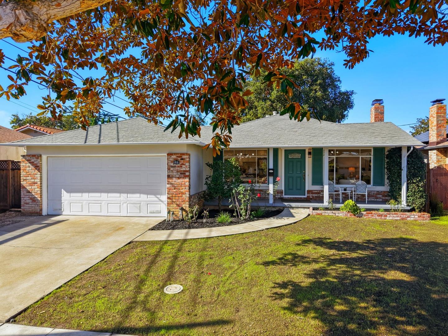 Detail Gallery Image 2 of 65 For 213 Clarence Ave, Sunnyvale,  CA 94086 - 3 Beds | 2 Baths