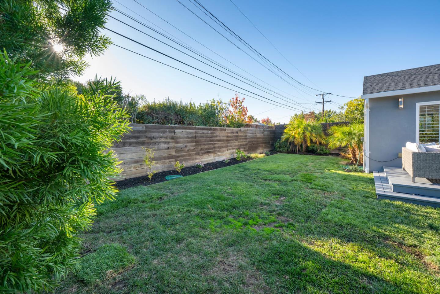 Detail Gallery Image 22 of 23 For 1640 Connecticut Dr, Redwood City,  CA 94061 - 3 Beds | 2 Baths