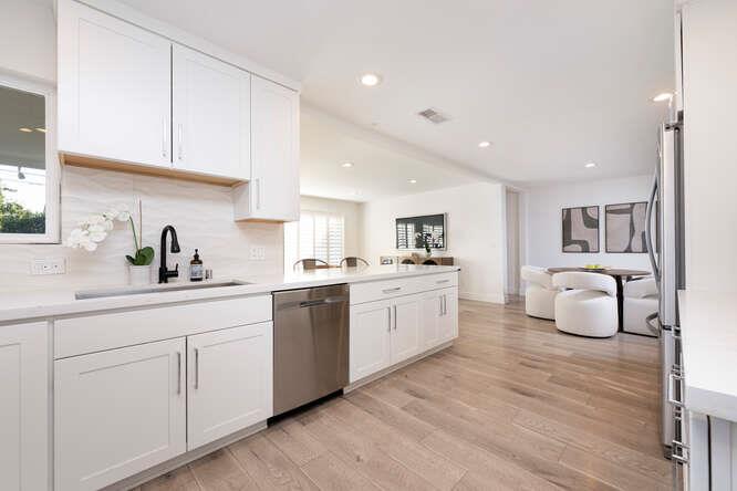 Detail Gallery Image 9 of 23 For 1640 Connecticut Dr, Redwood City,  CA 94061 - 3 Beds | 2 Baths