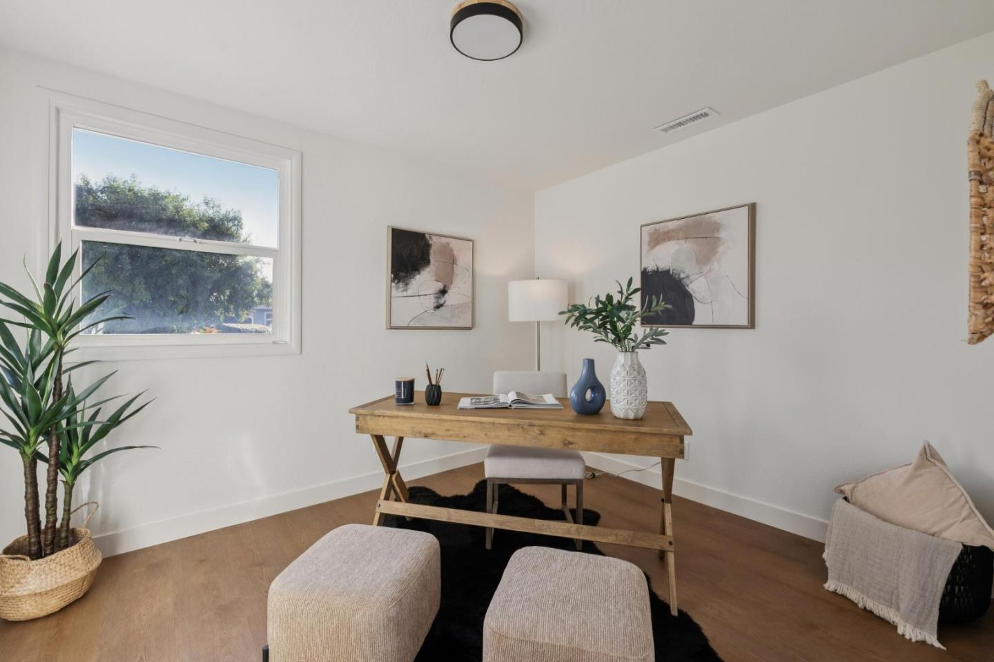 Detail Gallery Image 19 of 26 For 847 Arguello Blvd, Pacifica,  CA 94044 - 4 Beds | 3 Baths