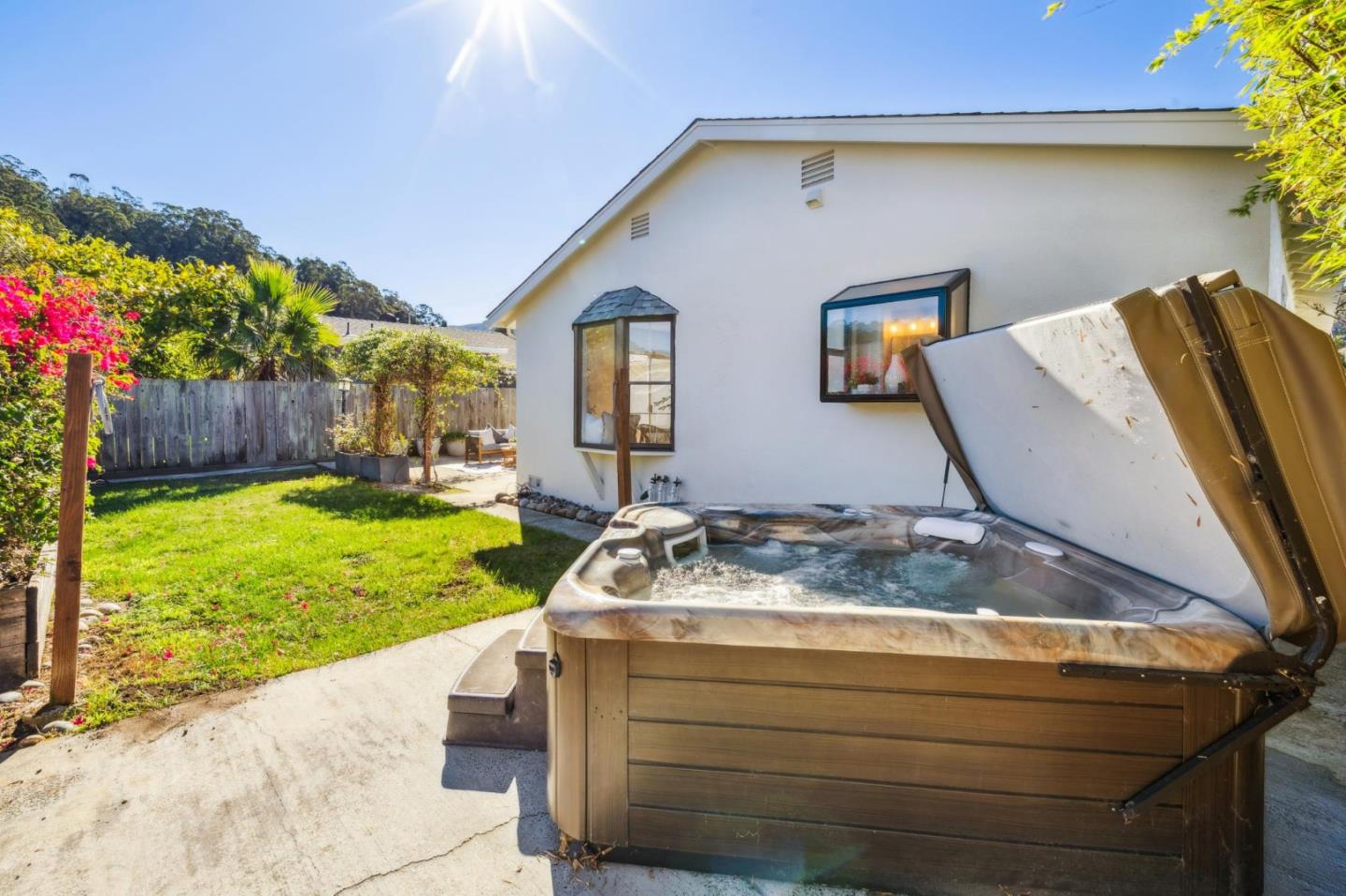 Detail Gallery Image 22 of 26 For 847 Arguello Blvd, Pacifica,  CA 94044 - 4 Beds | 3 Baths