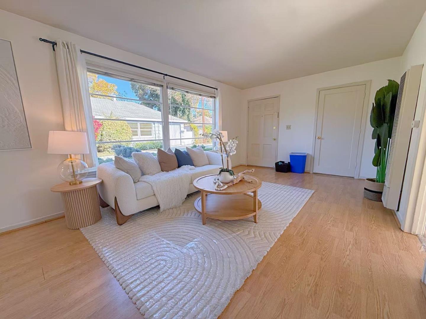 Detail Gallery Image 15 of 25 For 1031 Amarillo Ave, Palo Alto,  CA 94303 - 4 Beds | 2 Baths