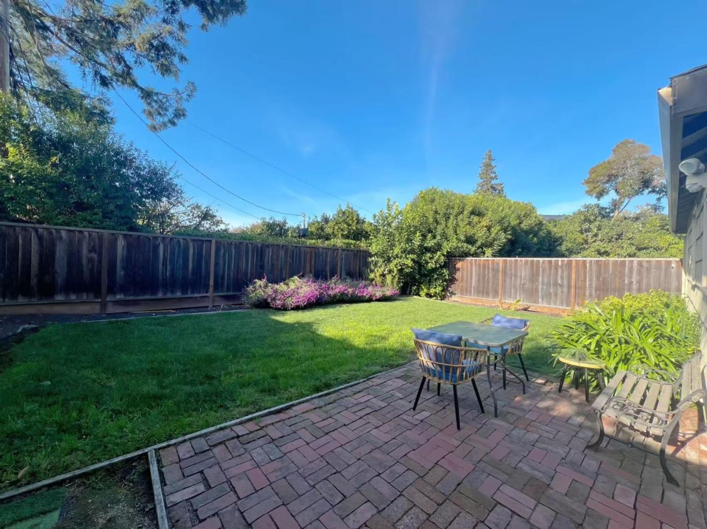 Detail Gallery Image 21 of 25 For 1031 Amarillo Ave, Palo Alto,  CA 94303 - 4 Beds | 2 Baths