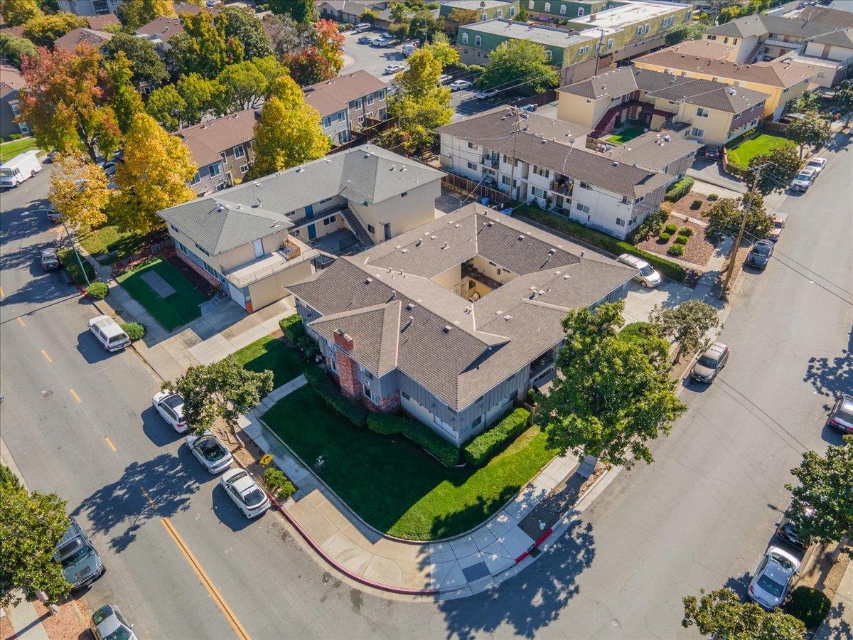 Detail Gallery Image 3 of 16 For 642 Kirkland Dr, Sunnyvale,  CA 94087 - – Beds | – Baths