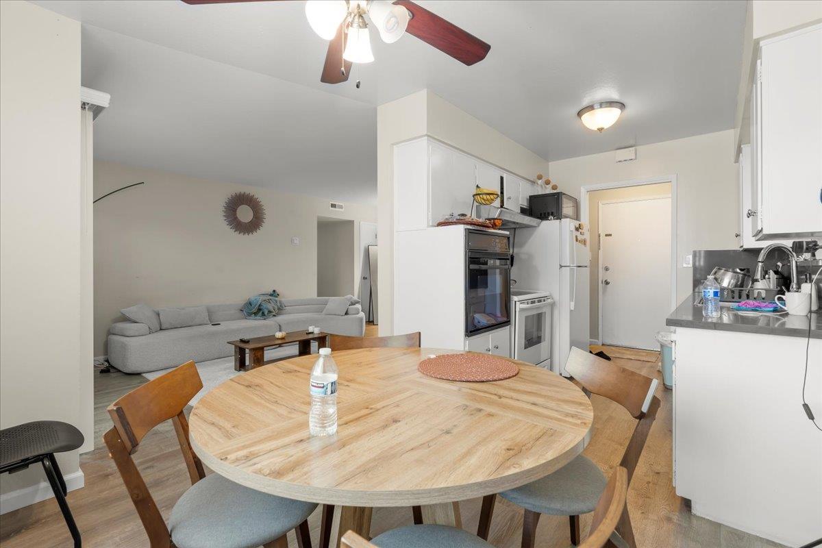 Detail Gallery Image 8 of 16 For 642 Kirkland Dr, Sunnyvale,  CA 94087 - – Beds | – Baths