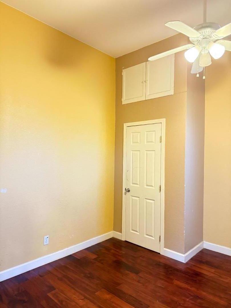 Detail Gallery Image 5 of 8 For 2841 Filbert St, Oakland,  CA 94608 - 3 Beds | 3 Baths