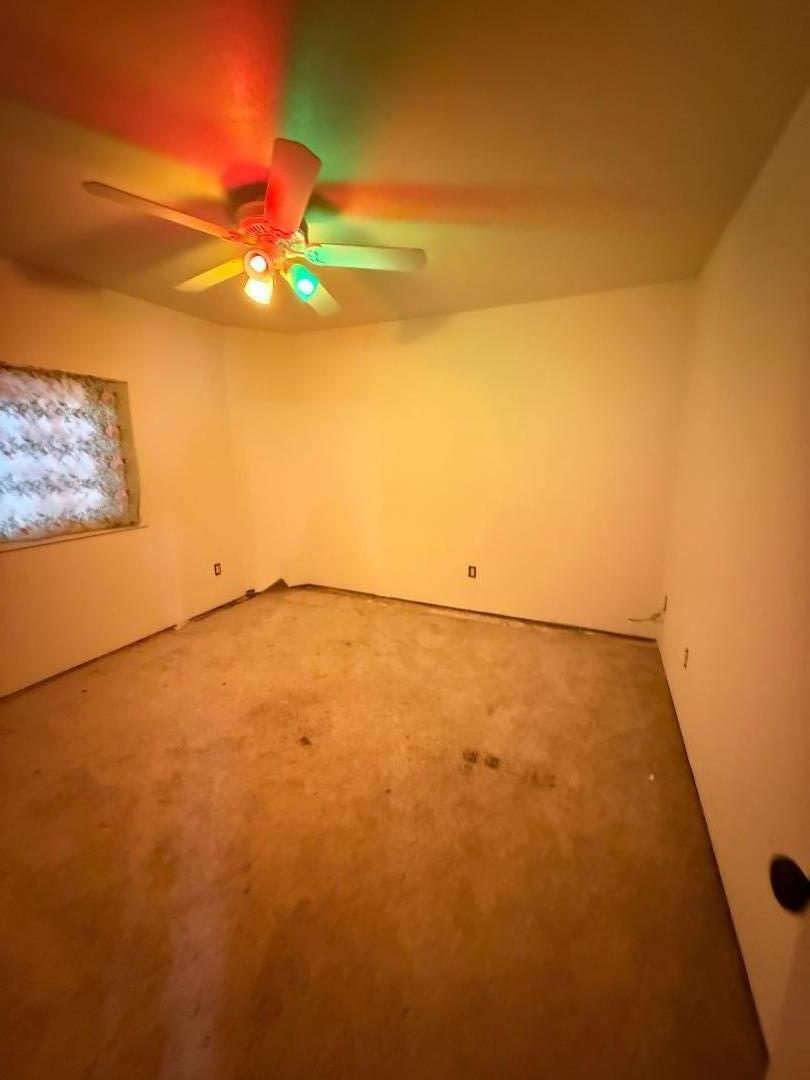 Detail Gallery Image 8 of 8 For 2841 Filbert St, Oakland,  CA 94608 - 3 Beds | 3 Baths