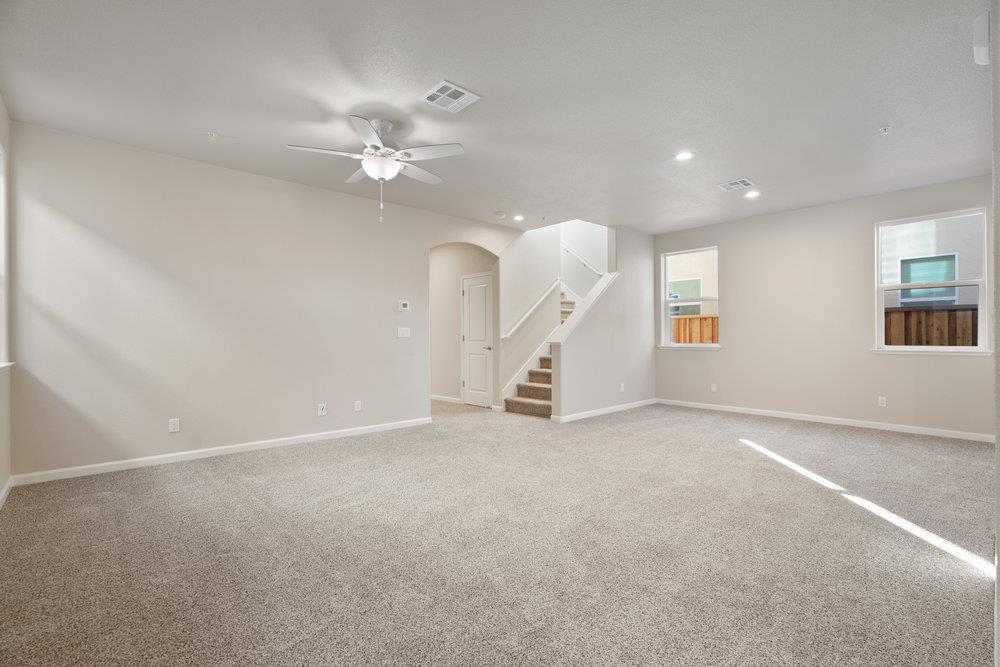 Detail Gallery Image 7 of 24 For 778 Livingston Ave, King City,  CA 93930 - 4 Beds | 3 Baths