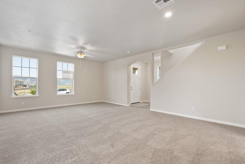 Detail Gallery Image 8 of 24 For 778 Livingston Ave, King City,  CA 93930 - 4 Beds | 3 Baths