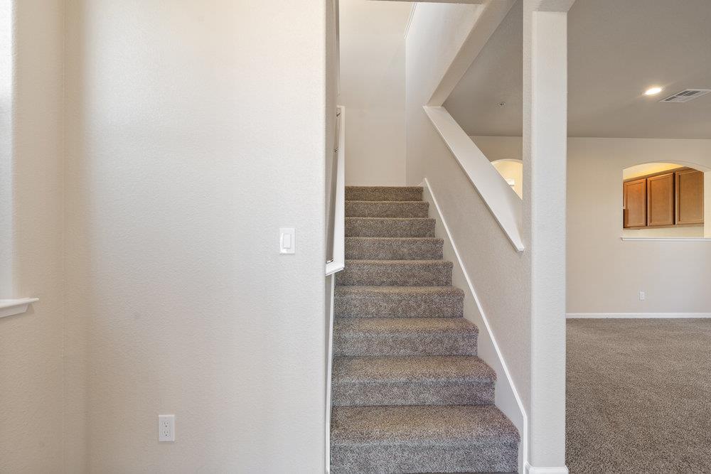 Detail Gallery Image 9 of 24 For 778 Livingston Ave, King City,  CA 93930 - 4 Beds | 3 Baths