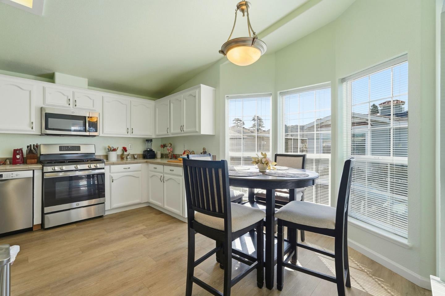 Detail Gallery Image 14 of 34 For 845 Villa Teresa Way #845,  San Jose,  CA 95123 - 3 Beds | 2 Baths