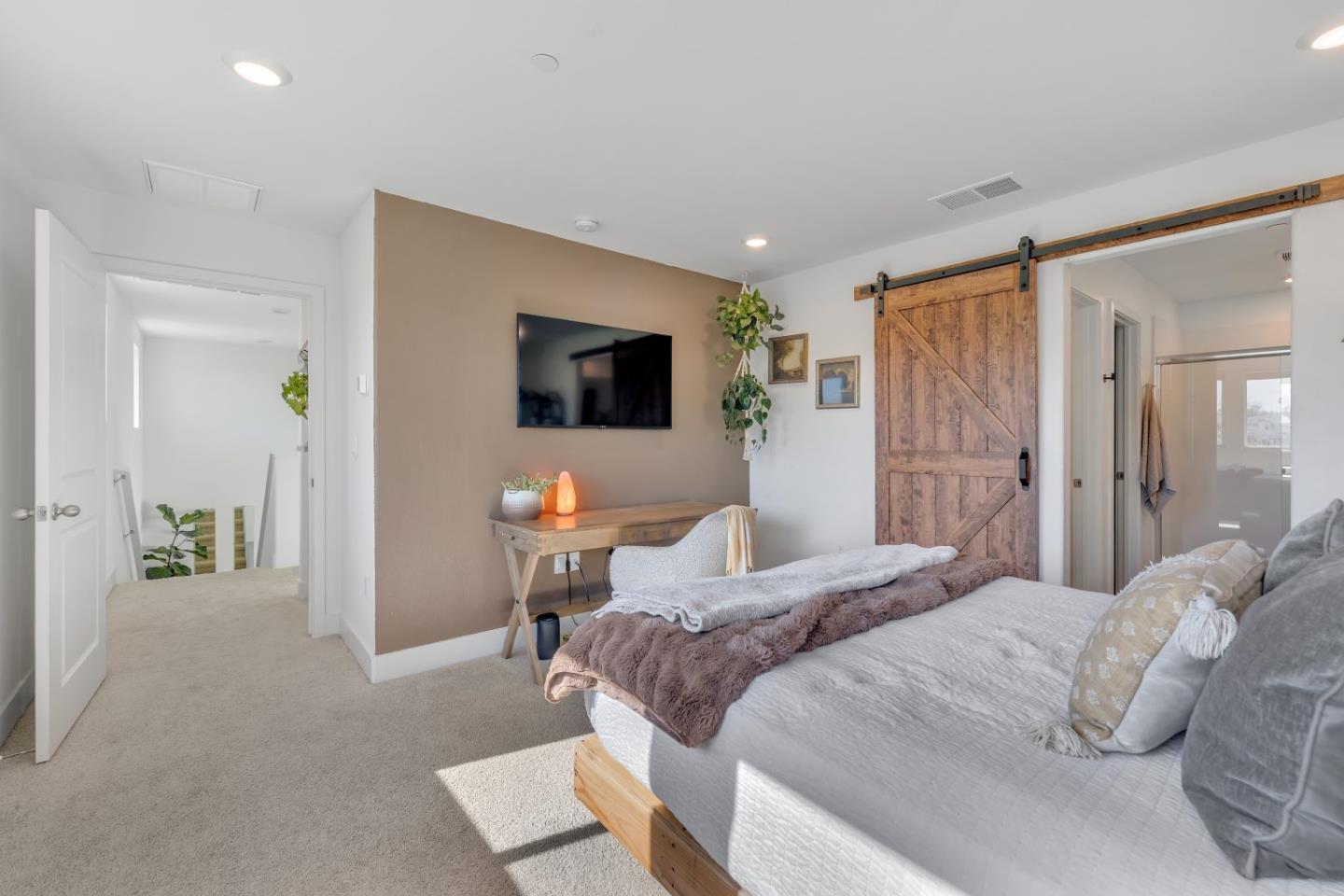 Detail Gallery Image 22 of 38 For 670 Wickham Ct, Gilroy,  CA 95020 - 3 Beds | 2/1 Baths