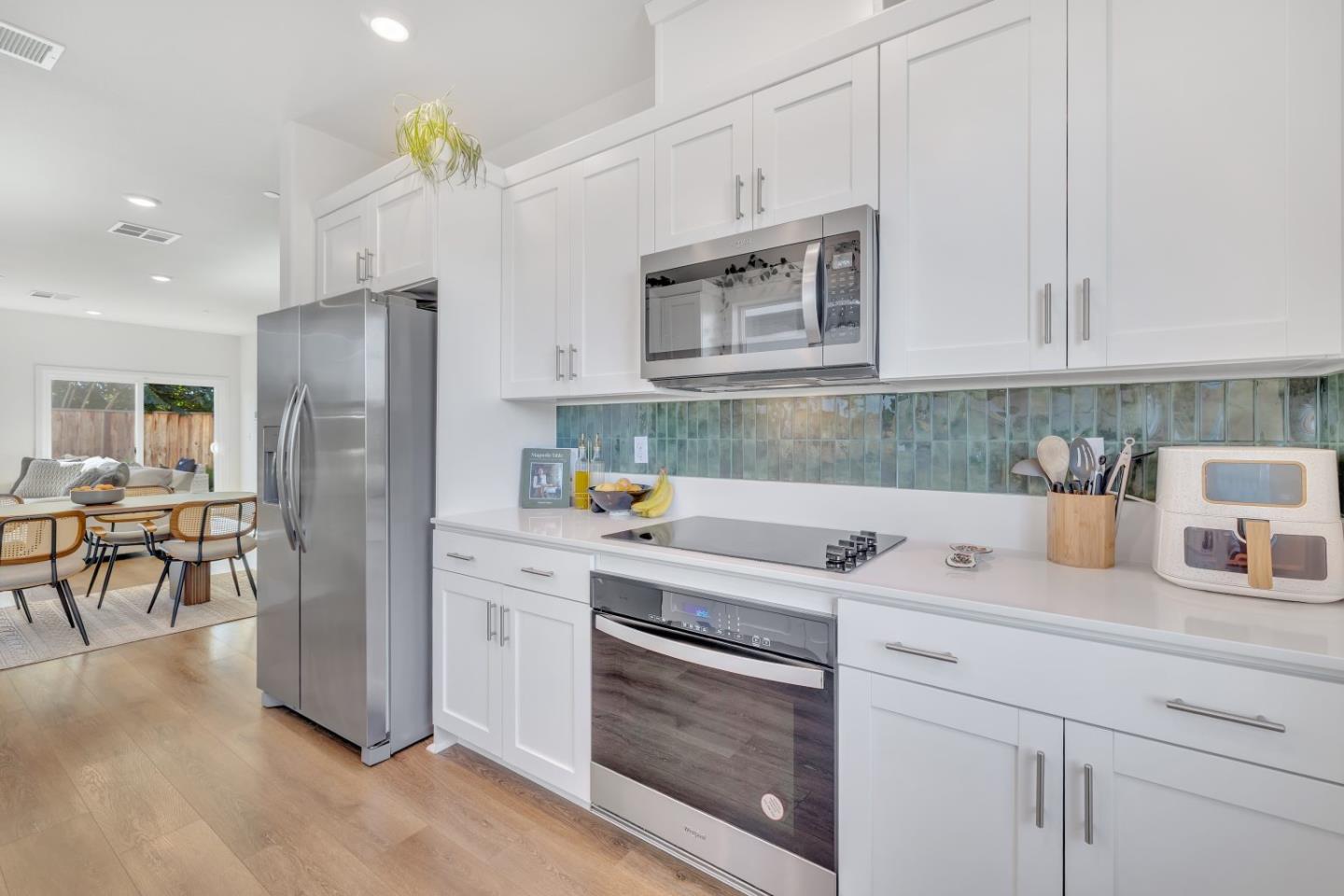 Detail Gallery Image 9 of 38 For 670 Wickham Ct, Gilroy,  CA 95020 - 3 Beds | 2/1 Baths