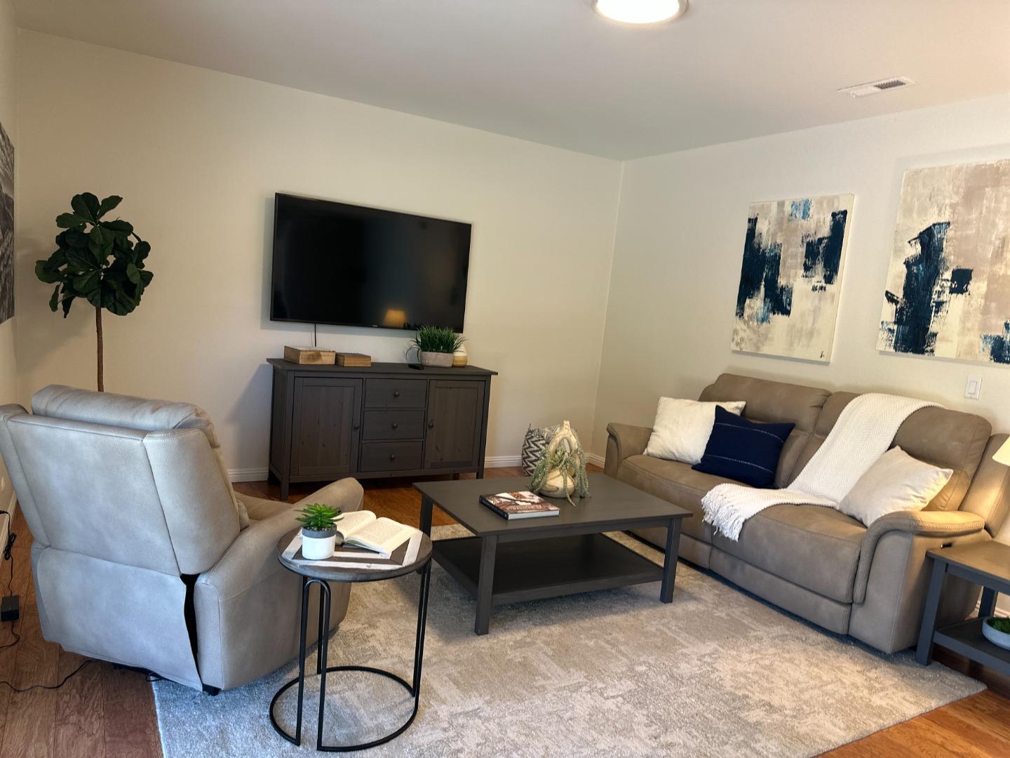 Detail Gallery Image 5 of 28 For 2172 La Salle Dr, Walnut Creek,  CA 94598 - 4 Beds | 2/1 Baths