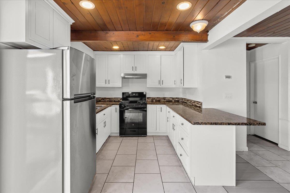 Detail Gallery Image 13 of 36 For 1238 Granada Ave, Salinas,  CA 93906 - 3 Beds | 1 Baths