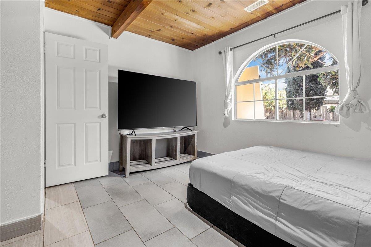 Detail Gallery Image 19 of 36 For 1238 Granada Ave, Salinas,  CA 93906 - 3 Beds | 1 Baths