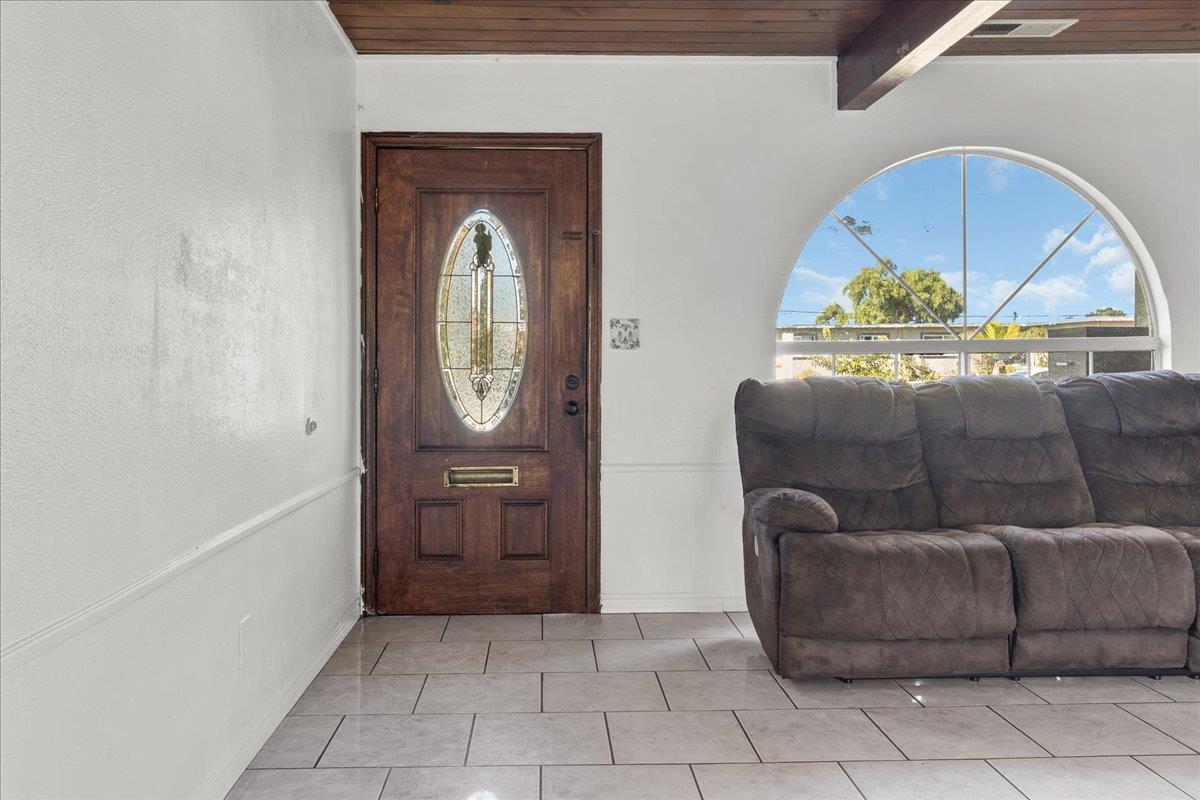 Detail Gallery Image 7 of 36 For 1238 Granada Ave, Salinas,  CA 93906 - 3 Beds | 1 Baths