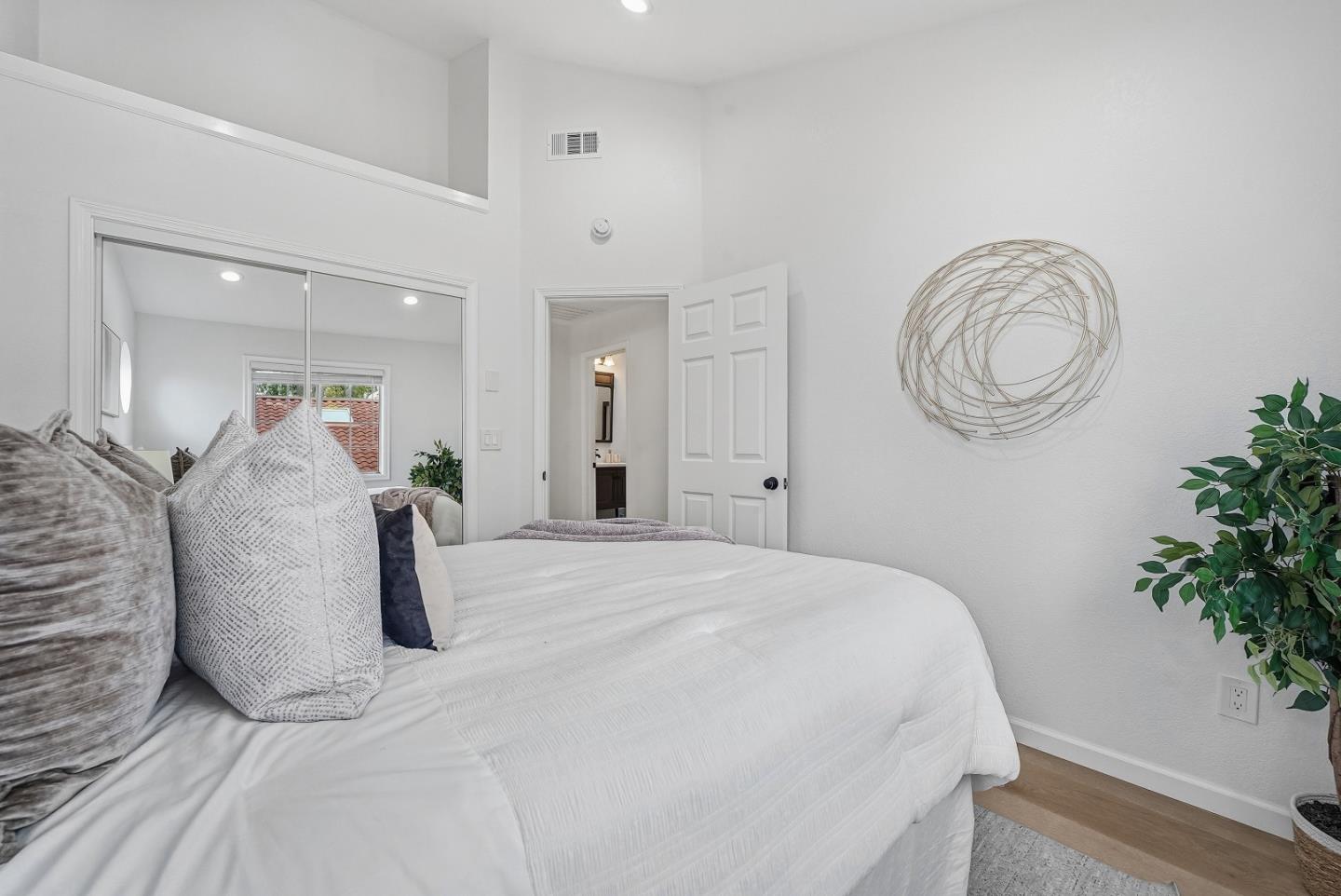 Photo #27: ML82026511 Listing: Photo #27