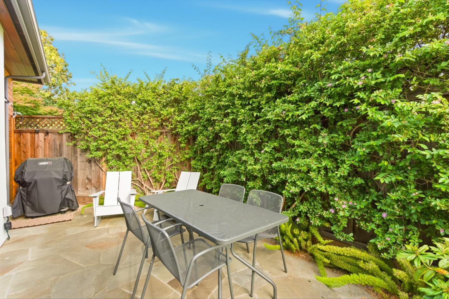 Detail Gallery Image 31 of 41 For 1236 Hoover St, Menlo Park,  CA 94025 - 3 Beds | 3 Baths