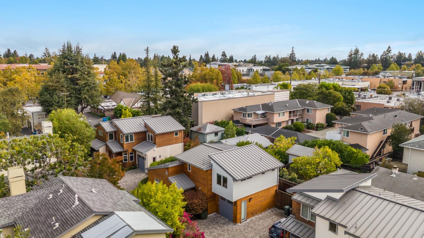Detail Gallery Image 37 of 41 For 1236 Hoover St, Menlo Park,  CA 94025 - 3 Beds | 3 Baths