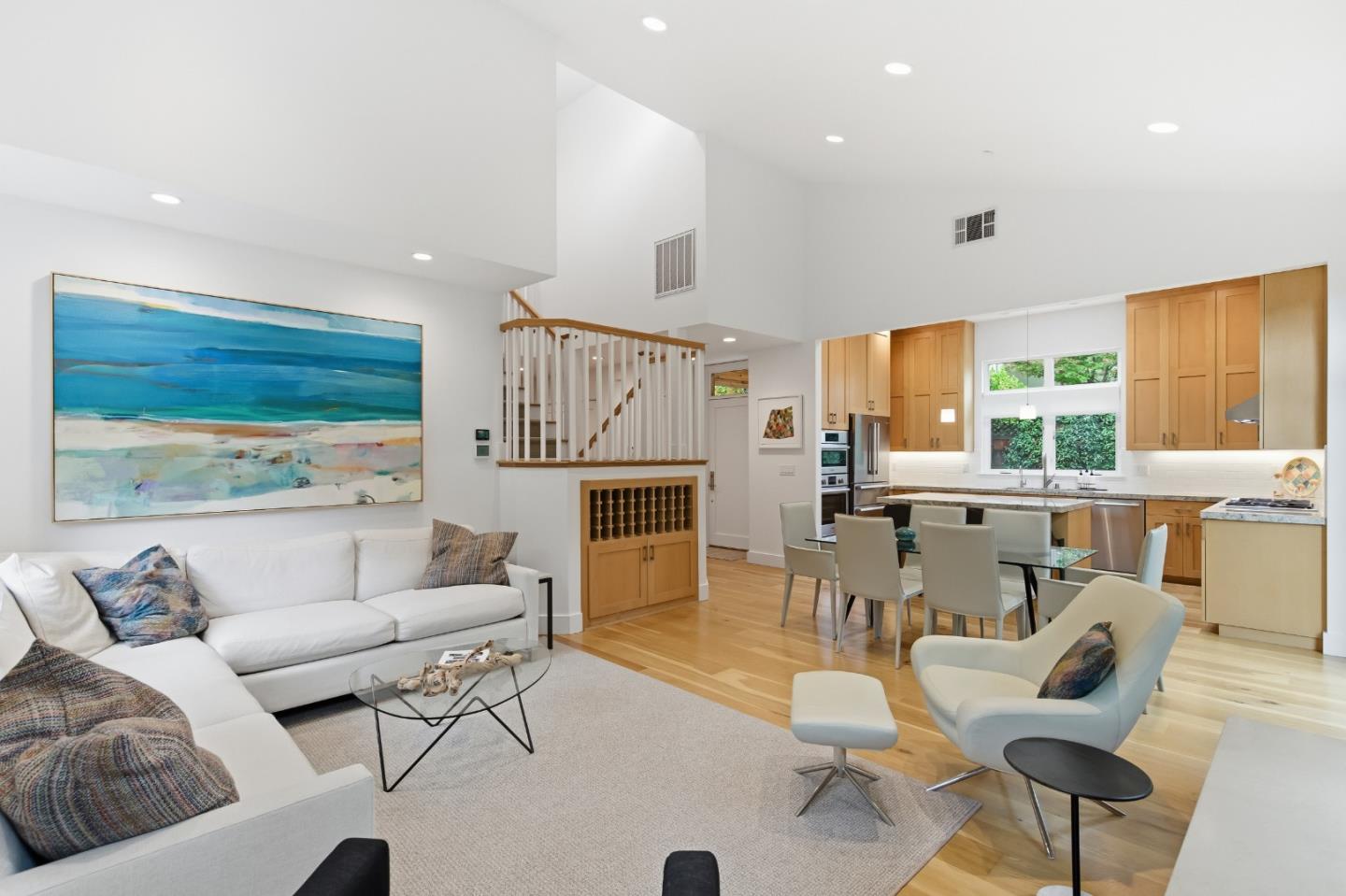 Detail Gallery Image 4 of 41 For 1236 Hoover St, Menlo Park,  CA 94025 - 3 Beds | 3 Baths