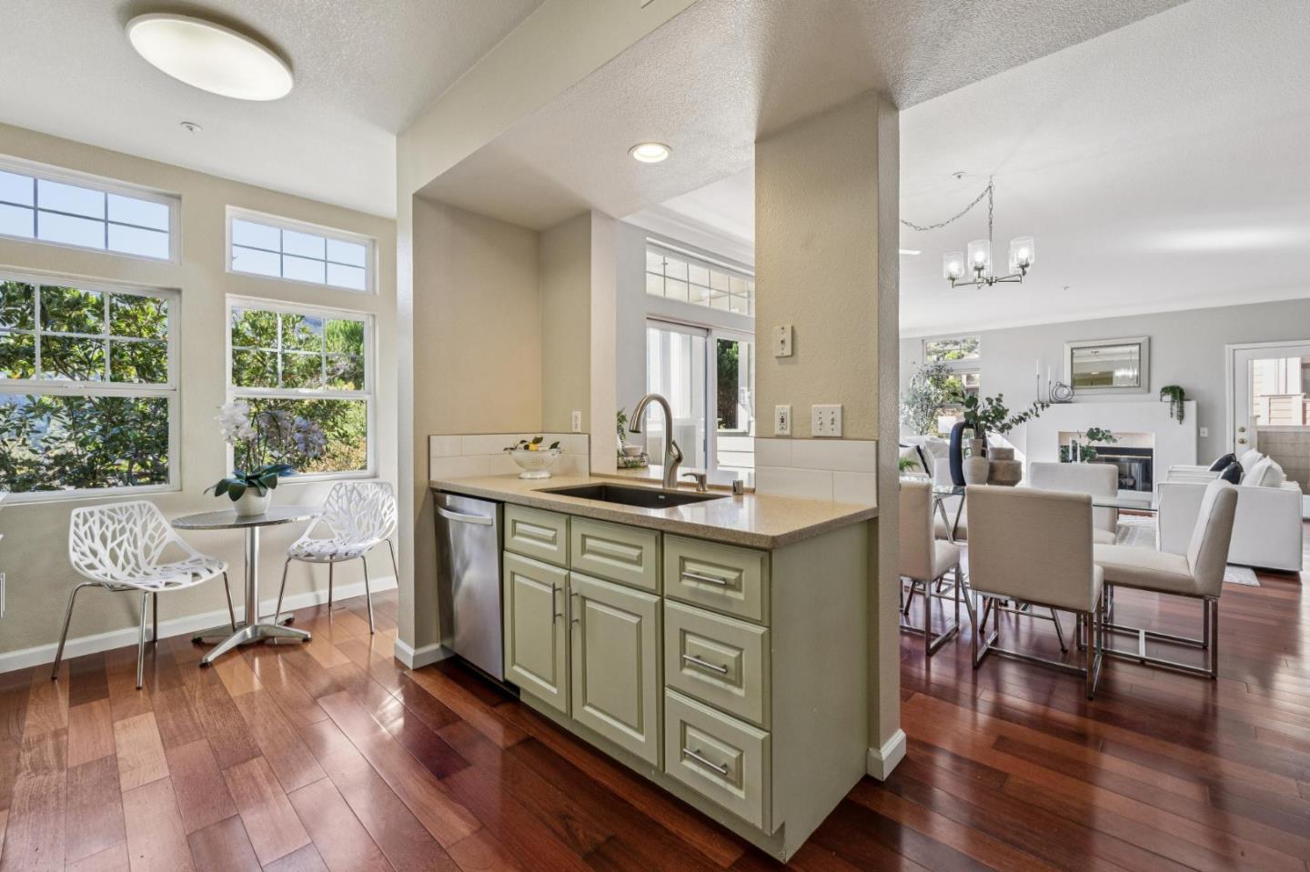 Detail Gallery Image 14 of 41 For 415 Callippe Ct, Brisbane,  CA 94005 - 3 Beds | 2 Baths