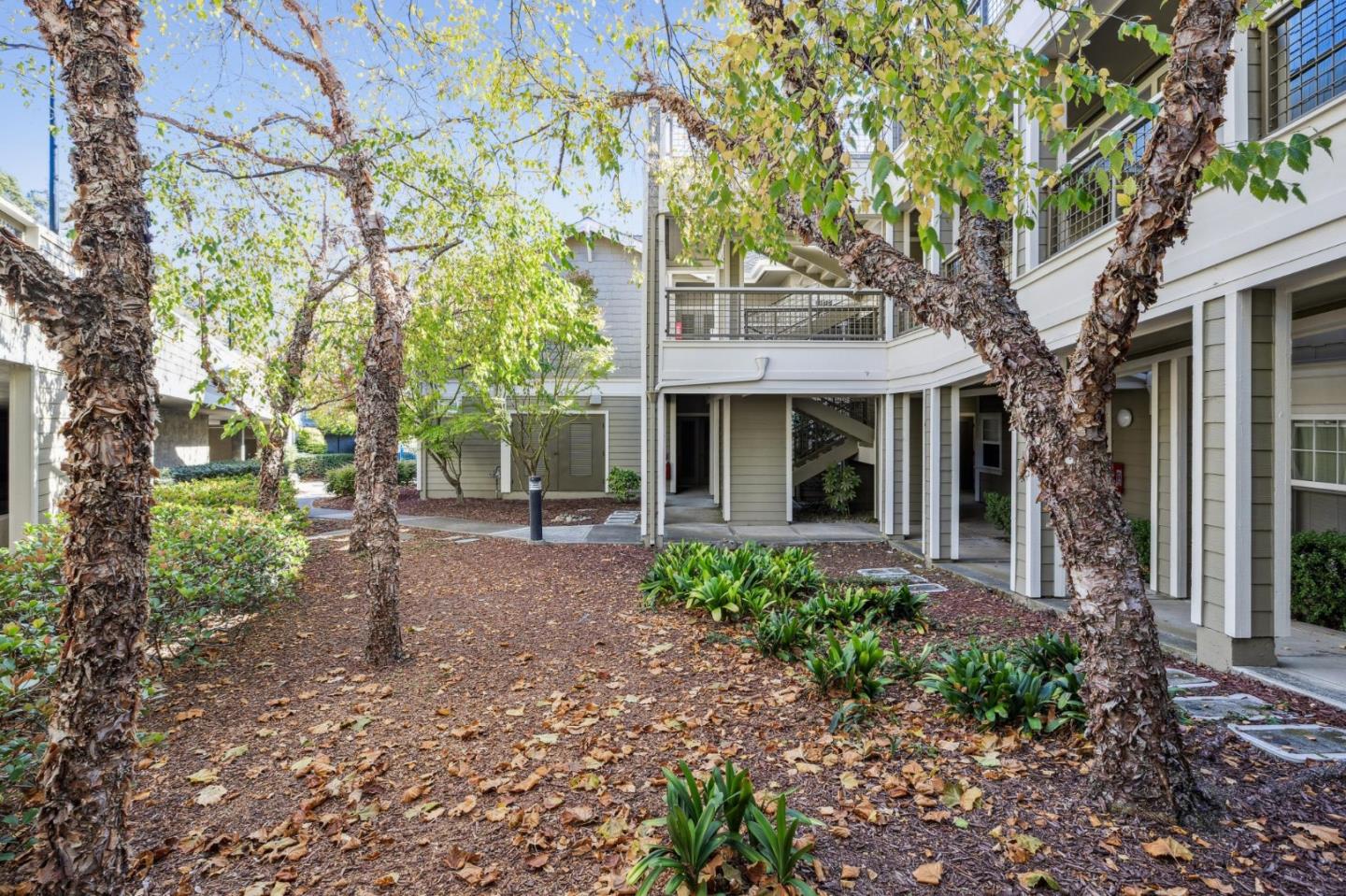 Detail Gallery Image 35 of 41 For 415 Callippe Ct, Brisbane,  CA 94005 - 3 Beds | 2 Baths