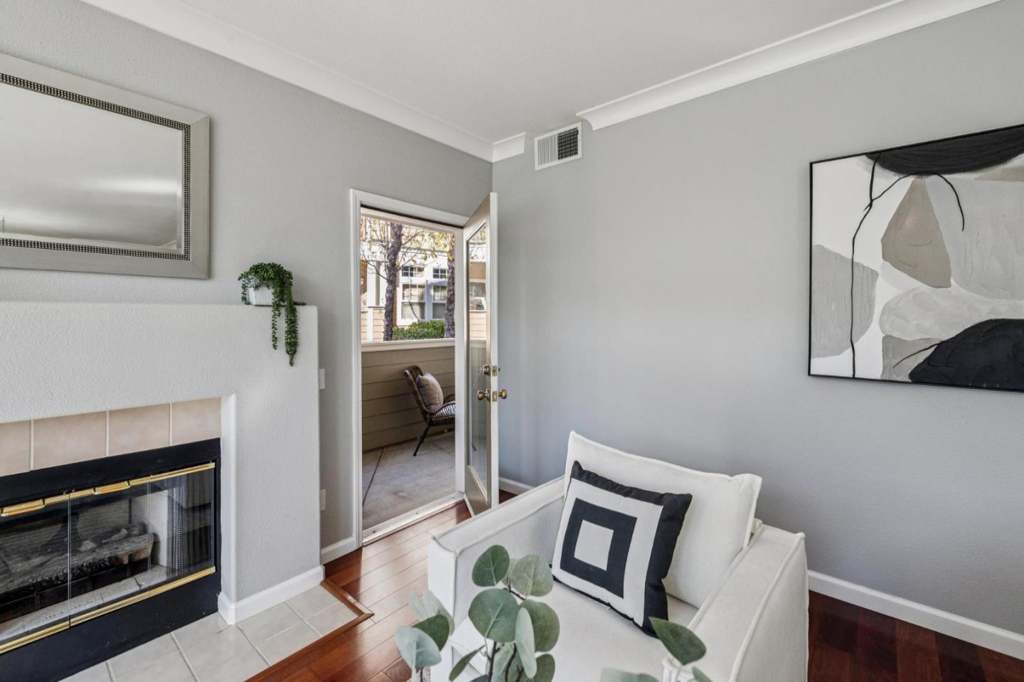 Detail Gallery Image 4 of 41 For 415 Callippe Ct, Brisbane,  CA 94005 - 3 Beds | 2 Baths