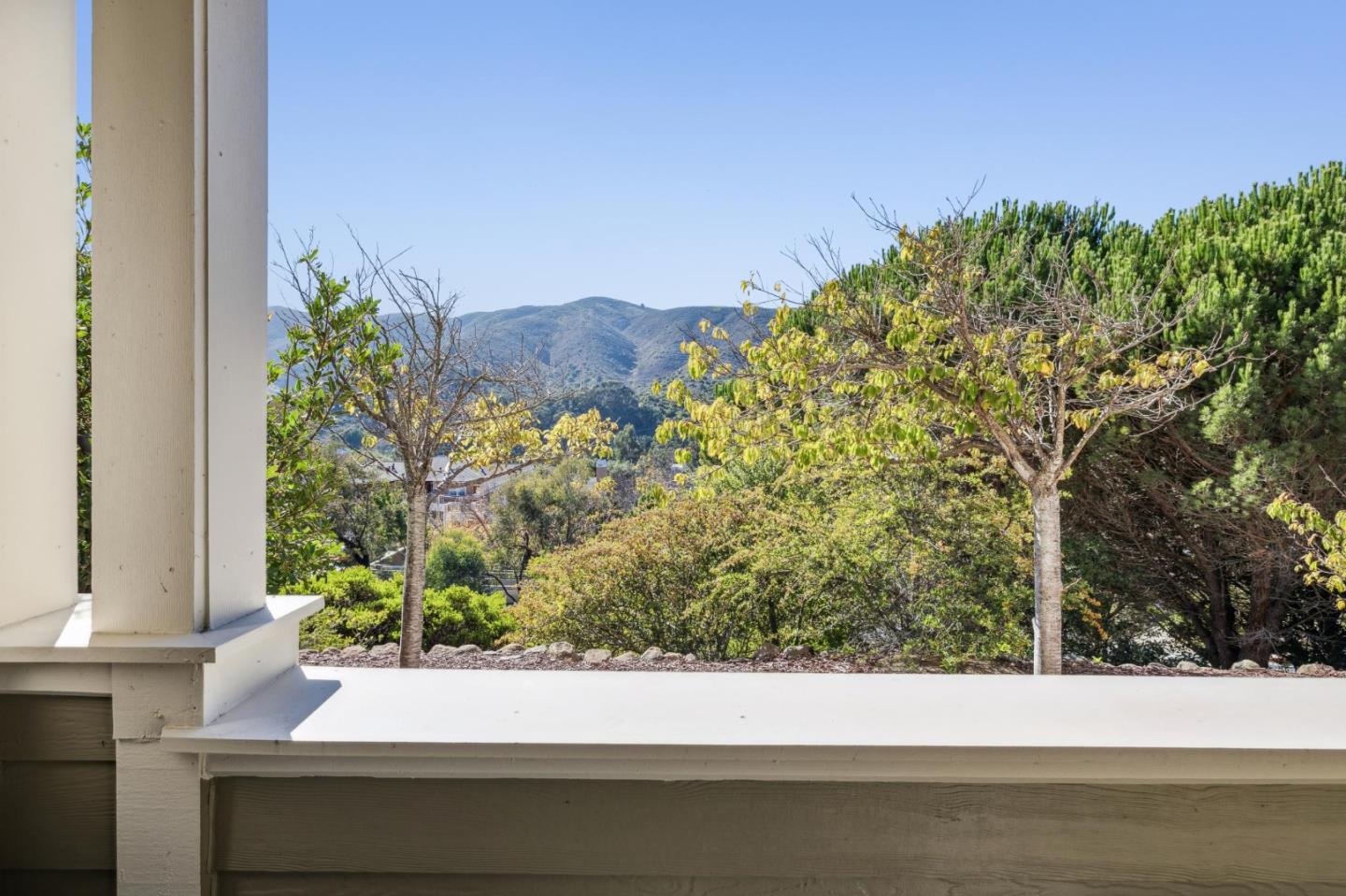 Detail Gallery Image 9 of 41 For 415 Callippe Ct, Brisbane,  CA 94005 - 3 Beds | 2 Baths