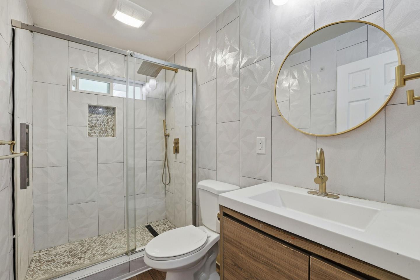 Detail Gallery Image 13 of 27 For 514 Mayellen Ave, San Jose,  CA 95126 - 3 Beds | 1 Baths