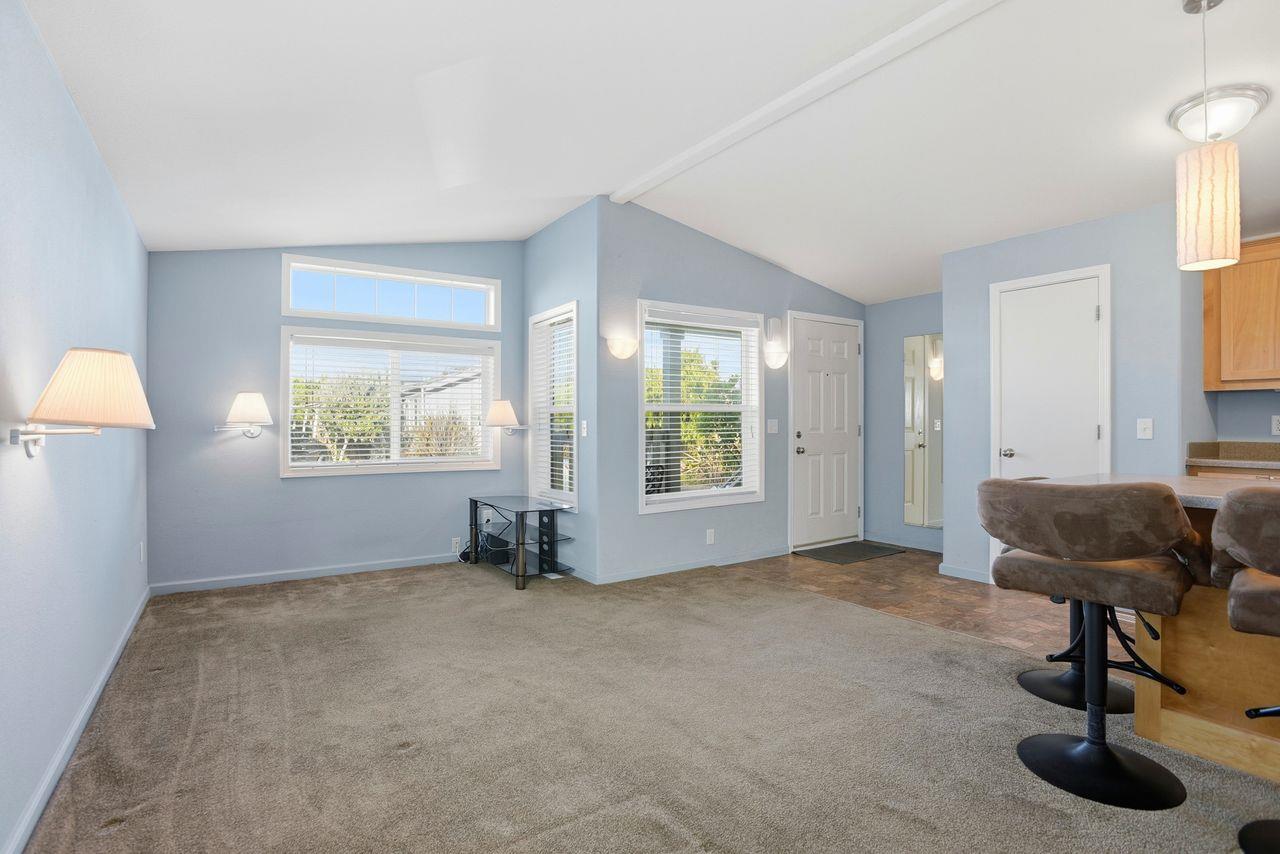 Detail Gallery Image 7 of 37 For 172 Culebra Ln #172,  Moss Beach,  CA 94038 - 2 Beds | 2 Baths