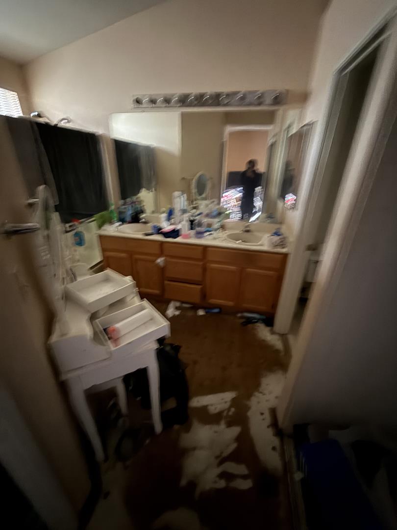 Detail Gallery Image 8 of 15 For 370 Carousel Dr, Vallejo,  CA 94589 - 3 Beds | 2/1 Baths