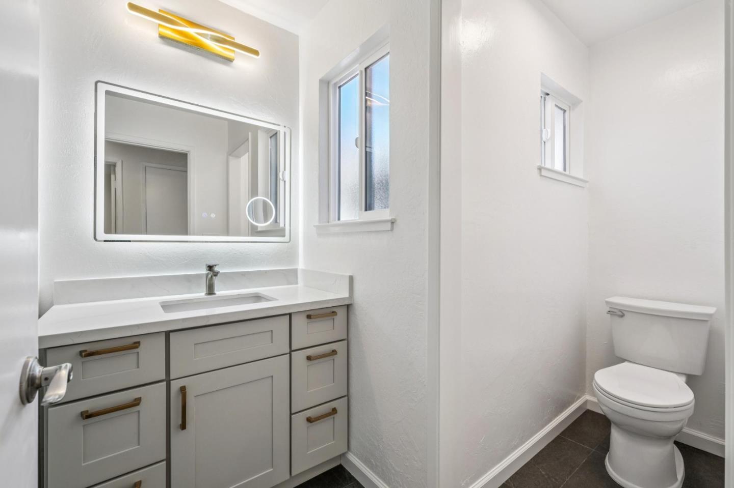 Detail Gallery Image 15 of 70 For 700 Gull Ave, Foster City,  CA 94404 - 3 Beds | 2 Baths