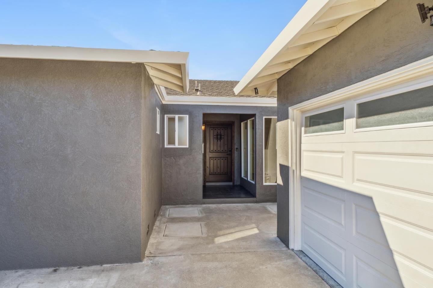 Detail Gallery Image 2 of 70 For 700 Gull Ave, Foster City,  CA 94404 - 3 Beds | 2 Baths