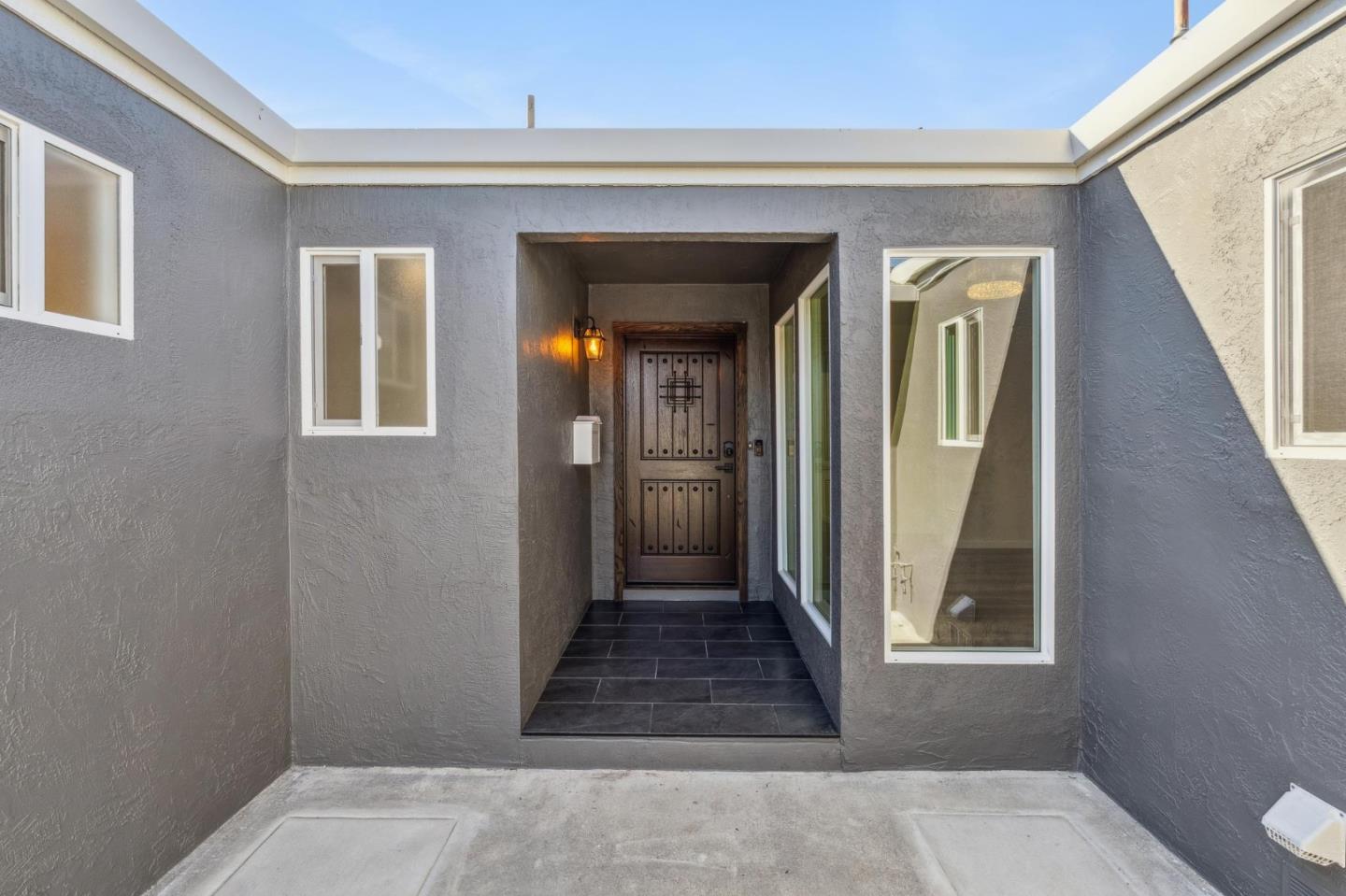 Detail Gallery Image 3 of 70 For 700 Gull Ave, Foster City,  CA 94404 - 3 Beds | 2 Baths