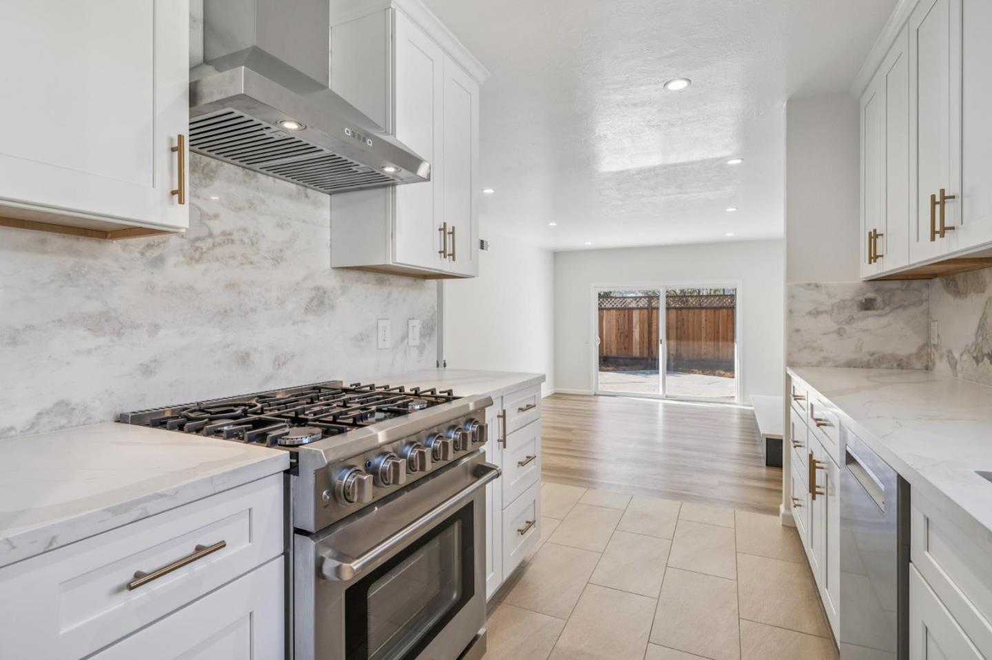 Detail Gallery Image 38 of 70 For 700 Gull Ave, Foster City,  CA 94404 - 3 Beds | 2 Baths