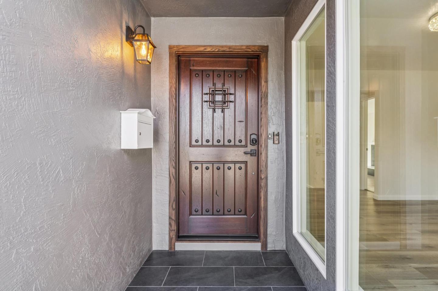 Detail Gallery Image 4 of 70 For 700 Gull Ave, Foster City,  CA 94404 - 3 Beds | 2 Baths