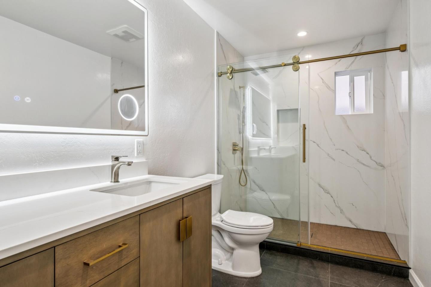 Detail Gallery Image 9 of 70 For 700 Gull Ave, Foster City,  CA 94404 - 3 Beds | 2 Baths