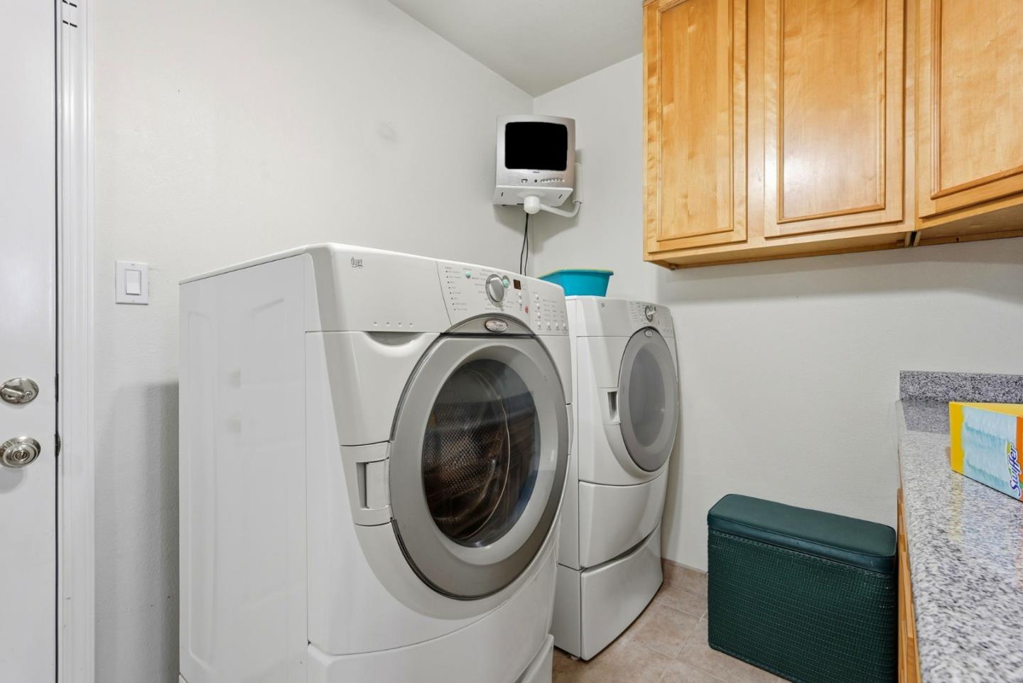 Detail Gallery Image 27 of 46 For 418 Sybil Ave, San Leandro,  CA 94577 - 2 Beds | 2 Baths